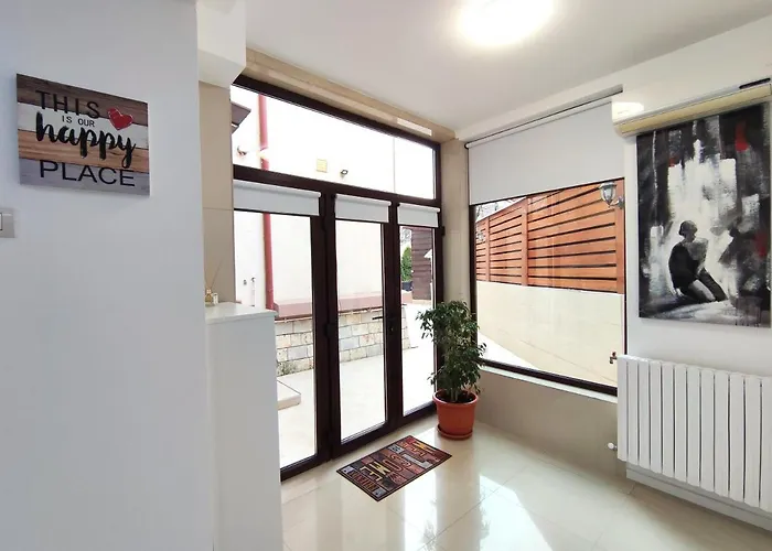 Studio'24 - Adults Only