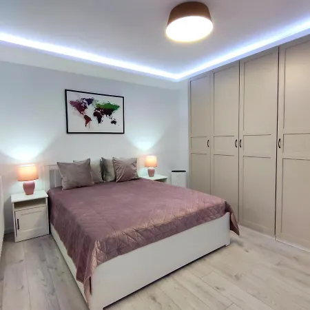 Studio'24 - Adults Only Apartamento Constanţa