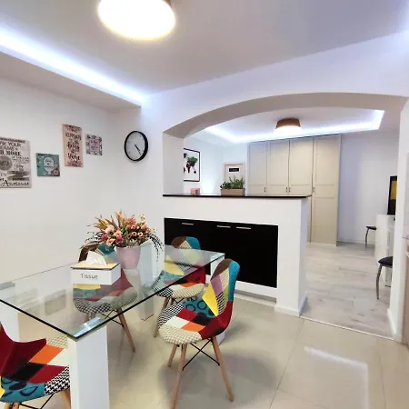 Studio'24 - Adults Only * 콘스탄차