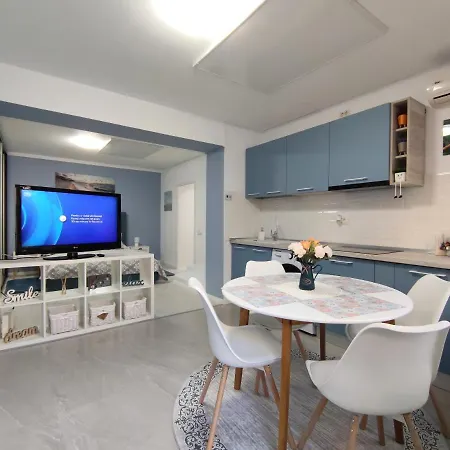 Studio'24 - Tomis Mall - Ultracentral