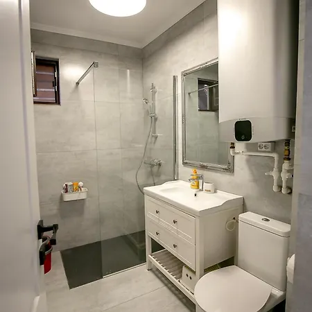 Апартаменти Studio'24 - Adults Only *